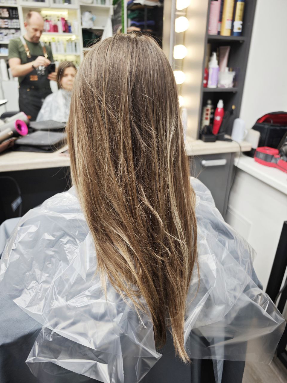 До: тонкие волосы, отросший AirTouch